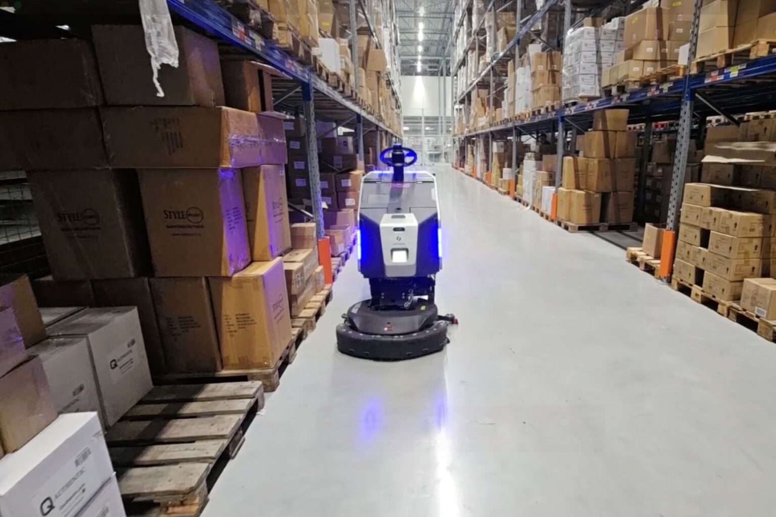 Smart Servant | Detacheerders in Service- & Schoonmaakrobots